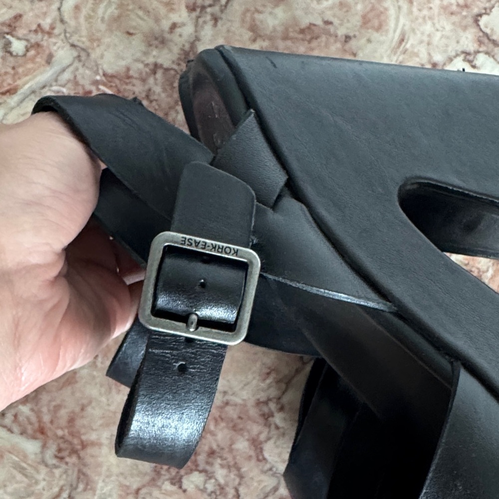 Kork-Ease Black Leather Platform Mary Jane Heels - Picture 6 of 9